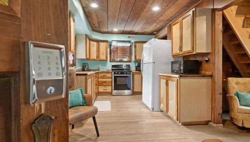 The Knotty Cabin in Kings Canyon National Park - Foto 2, stove