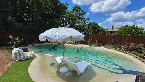 8 Cats Cincinnati-Cozy Poolside Apartment Near Zoo - Foto 2