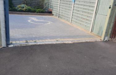 Modern Medway Bungalow - 3BR Garden & Free Parking, Kent - Foto 19