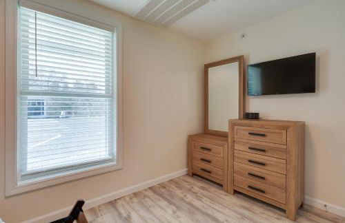 3 Mi to Onset Beach and Village! Pet-Friendly Apt - Foto 15