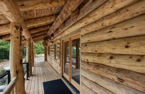 Riverside Retreat - Photo 53