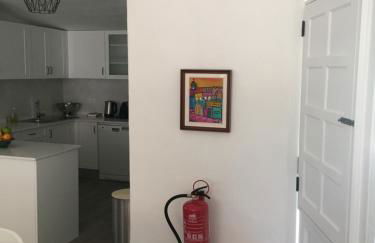 Villa Zen - beautiful private pool-heating option, hot tub, beautiful garden - Foto 29