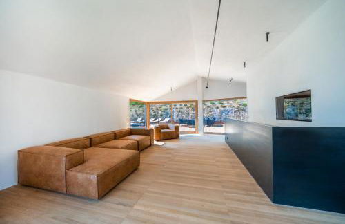 Villa Arias lake view - Photo 25