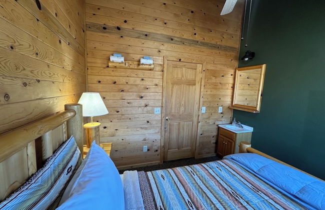 Mount Peale Country Inn and Cabins - Photo 27