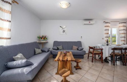 Gorgeous Home In Buje With Kitchen - Foto 14