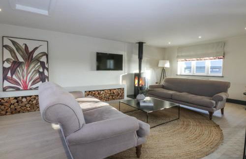 Bell House - Photo 6