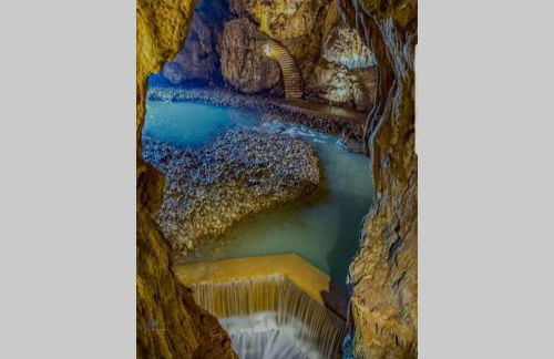 Accanto all'autostrada al centro tra Roma e Napoli - Foto 15