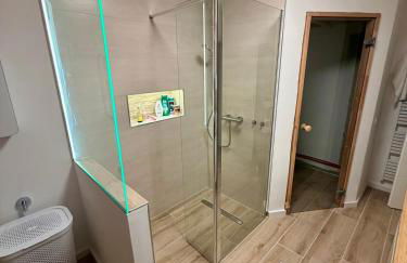 Ferienwohnung Kathy - Moderne, stilvolle Ferienwohnung mit Balkon, Sauna und kostenlosem Parkplatz im schönen Elbsandsteingebirge - Foto 12