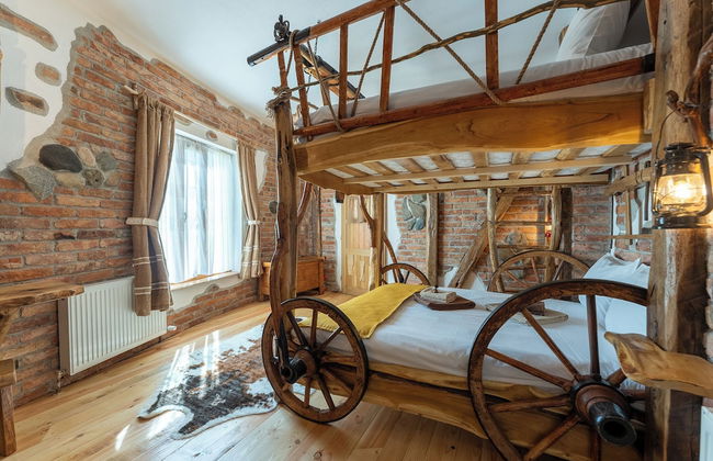 Viewtopia - The Secret Land - Photo 36