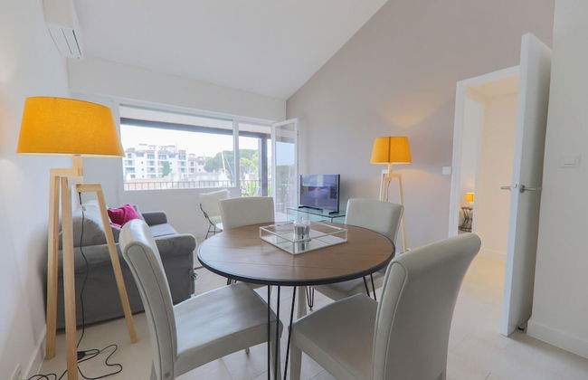 Air-conditioned Apartment Near Beach - Photo 13