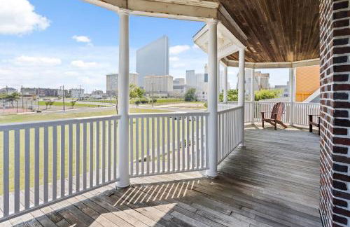 Grand Historic 8BR 6 5BA Mansion Waterfront Decks - Foto 32