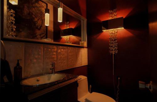 Luxe Dallas Estate Nearly Half Acre Skyline Views - Foto 45