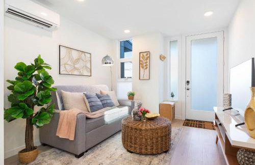 2BR 2BA Capitol Hill Cozy Haven- Rooftop - Foto 1