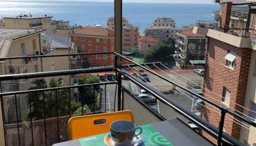 Luminoso alloggio vista mare, comodo alla spiaggia - Foto 4