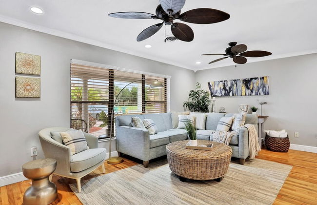 Kiss the Wave - Spacious 4BR 3BA w Pool hot tub - Foto 2