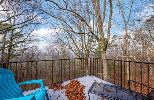 A-Frame with VIEWS - Walk to Downtown and Park - Pets OK - Foto 20