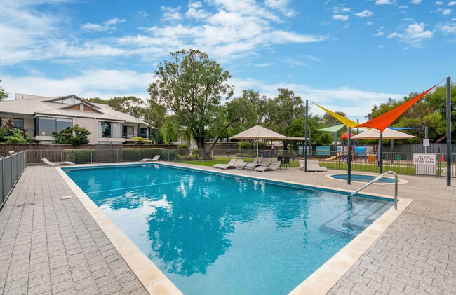 98 Steps To The Beach - Photo 15