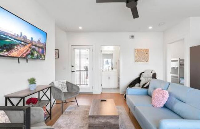 East Downtown 3BR Condo Free Parking Sleeps 7 - Foto 22