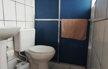 Vista para o mar e a poucos passos da praia - com Wi-Fi - Photo 16