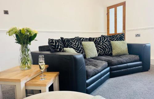 Bolton Terrace - 2 Bedrooms - Sleeps 4 - Photo 19