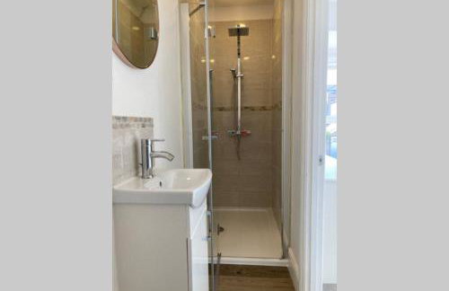 No43: Versatile 4BR coastal home with summer house - Foto 9