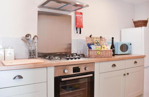 Carpenters Cottage - Photo 5