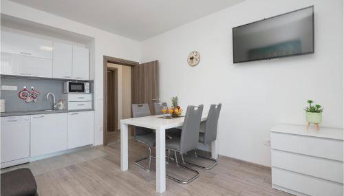 Amazing Apartment In Podaca With Wifi - Foto 4