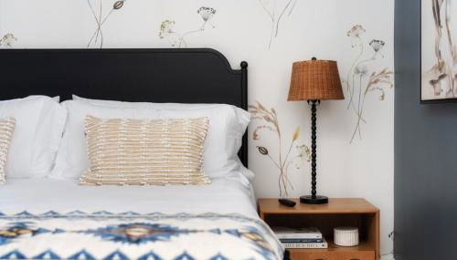 Heated Pool, Game Room, Outdoor Movies, Mins to Downtown, Sleeps 14 - Foto 2