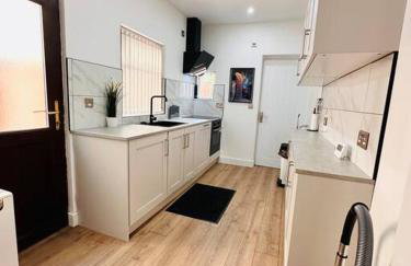 Cosy Self-Contained Studio Near QE Hospital in Harborne - R4 - Photo 10