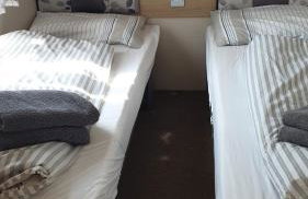 Holiday Lodge, sleeps 4, with sea & countryside views - Foto 12