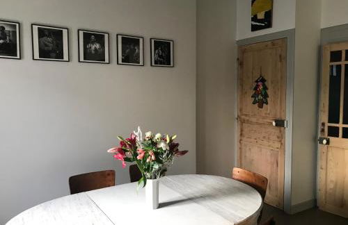 Elégante maison familiale au cœur des remparts de la citadelle - Foto 11