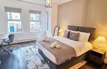 Stunning Luxury Spacious Holiday Home - 5 Bedrooms - Rest & Recharge in Manchester - Foto 1