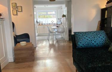 Comfy and Connected Standish Home - Two Mins from M6 Jct-27 - Foto 7