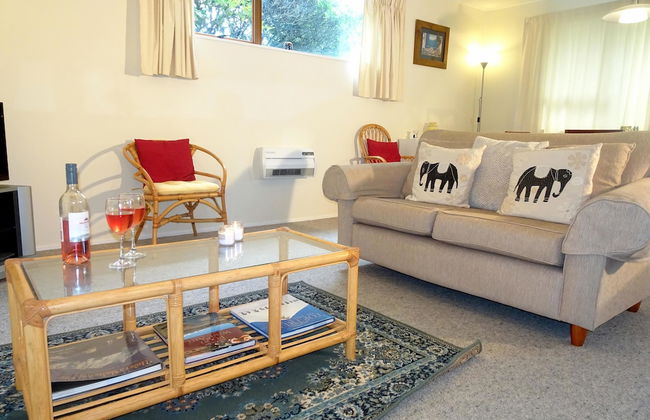 Smokebush Cottage with WIFI - Photo 1