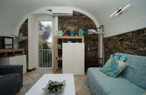 Waves & Trails - Photo 1