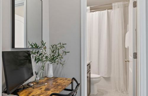 Cottage with 3 King Beds, 3 min to Marina, Fire Pit - Foto 63