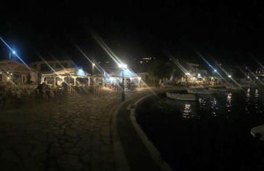 Steinturm mit Dach-Terrasse zwischen Fluß, Meer und Gebirge- Spiti Pirgos - Foto 70