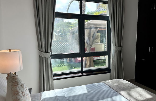 Lux BnB Travo Tower I Private Garden I Lake View - Photo 5