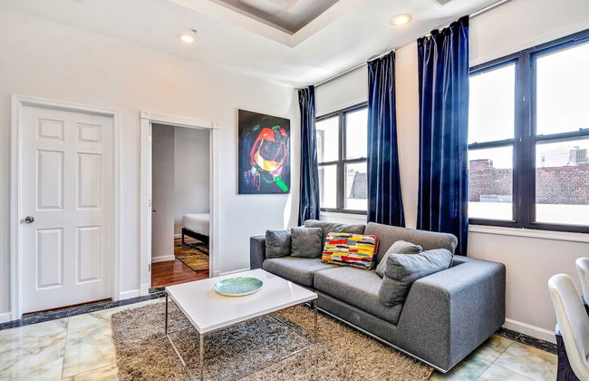 Retreat in a Stylish 2BD Apartment in the Heart of the City - Foto 8