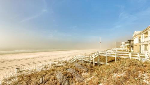 Carillon Beach condo with WiFi balcony pool and beach access - Foto 5