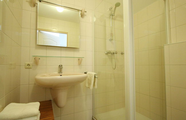 Lovely Farmhouse in Wijlre With Forest Nearby - Photo 23