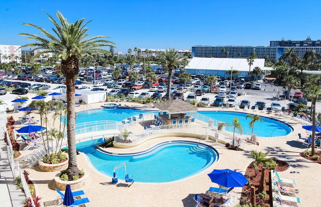 Coral Reef Beach Resort - Foto 12