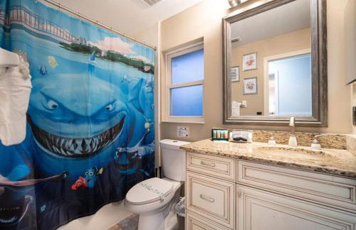 Family Home with Pool, Game Room, and Grill Near Disney - Foto 15