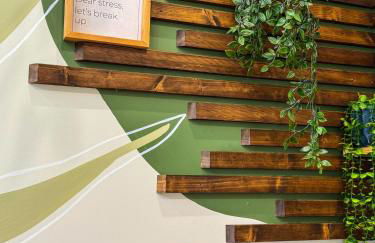 Secluded Tiny Home in Exclusive Paris Mountain! - Foto 29