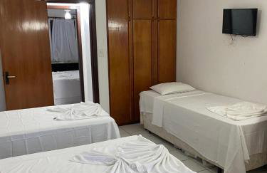 AP27 com 2 Suítes a Poucos Passos da Praia de Taperapuã - Foto 14