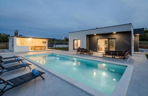 Villa Vedro nebo, XL heated pool - Foto 1