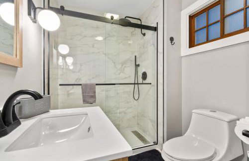 Spacious Cozy 3 Bed 2 Bath - Foto 32