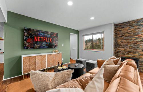 Luxury Mountain Views, hot tub, peaceful retreat - Foto 56