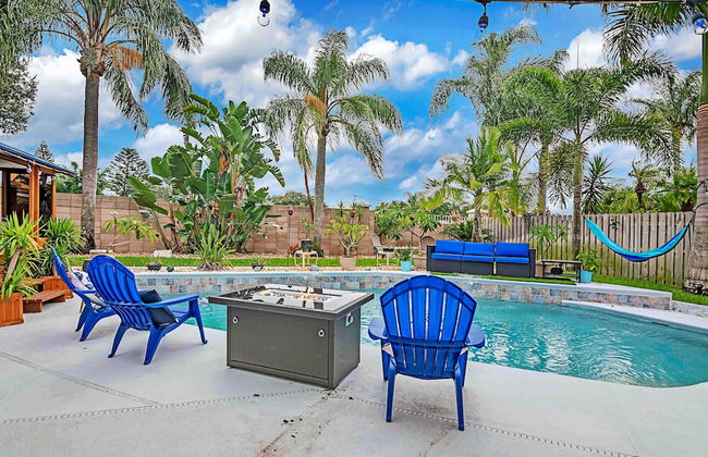 Urban Oasis W/hot Tub, Heated Pool And Private Movie Theater 2 Bedroom Home by RedAwning - Foto 42