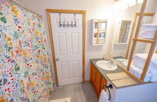 Golden Oasis - Photo 11